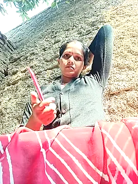 Jooli xx online show from 10, 1, 2026