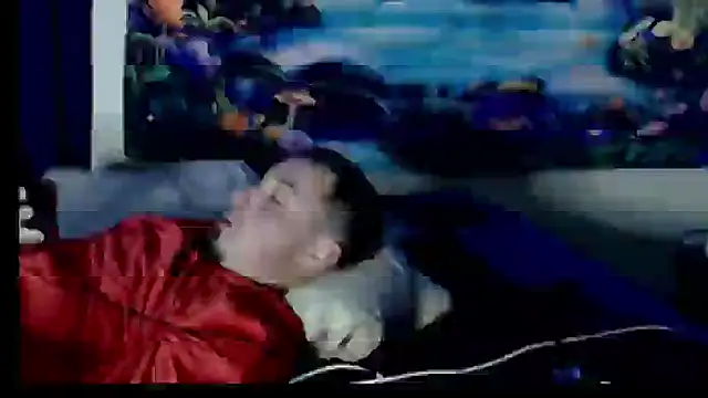 Snapshot of YoBlezz chatting on 13, 11, 2025 YoBlezz online show from 13, 11, 2025