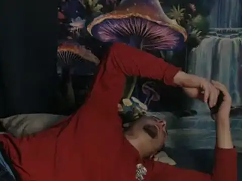 Snapshot of YoBlezz chatting on 25, 11, 2025 YoBlezz online show from 25, 11, 2025