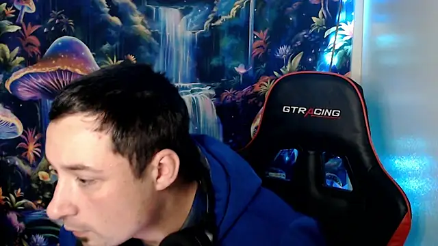 Snapshot of YoBlezz chatting on 17, 12, 2025 YoBlezz online show from 17, 12, 2025