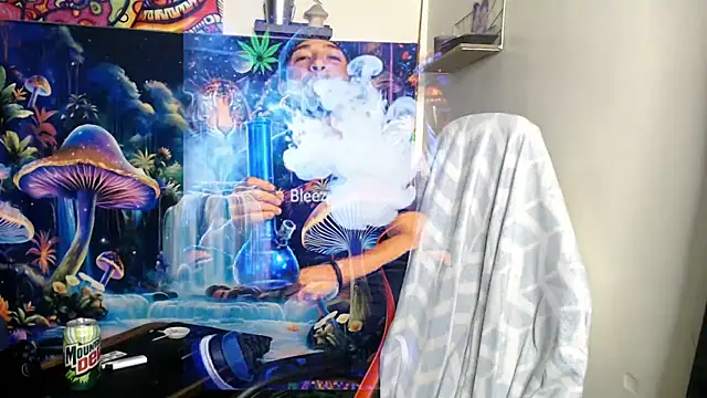 Snapshot of YoBlezz chatting on 12, 1, 2026 YoBlezz online show from 12, 1, 2026