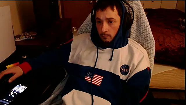 Snapshot of YoBlezz chatting on 2, 3, 2026 YoBlezz online show from 2, 3, 2026