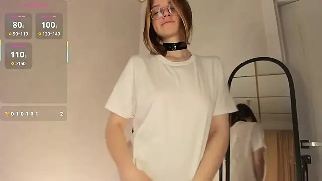 Snapshot of Agnes_Passero chatting on 5, 11, 2025 Agnes Passero online show from 5, 11, 2025