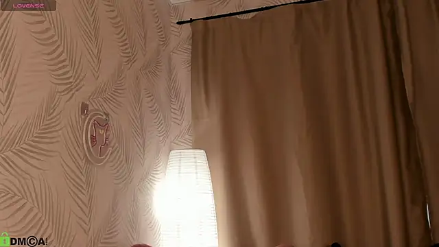 Snapshot of Agnes_Passero chatting on 6, 11, 2025 Agnes Passero online show from 6, 11, 2025