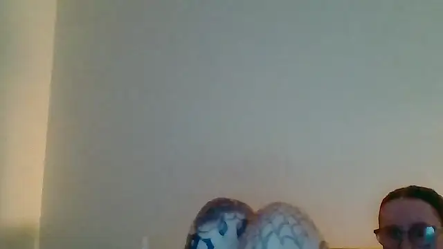 Snapshot of liltiddygoffwaifu chatting on 9, 11, 2025 liltiddygoffwaifu online show from 9, 11, 2025