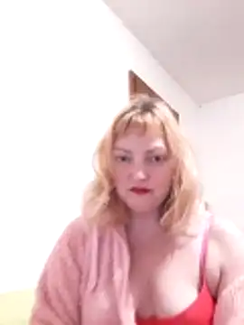 LiluLiluLilu online show from 4, 11, 2025