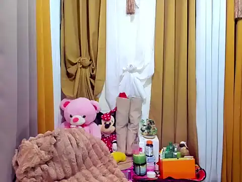 imallyoures69 online show from 15, 11, 2025