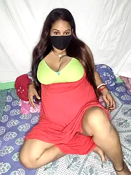 Snapshot of V-hot-swiet chatting on 10, 9, 2025 V-hot-swiet online show from 10, 9, 2025