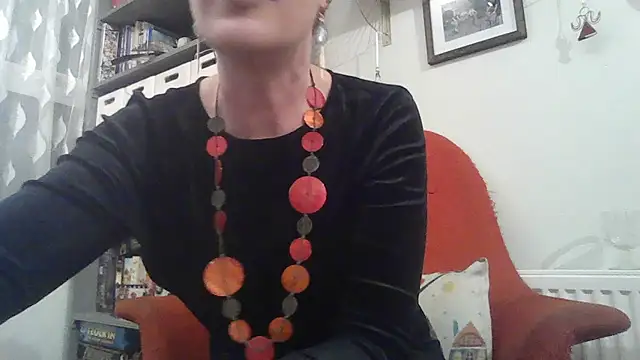 Snapshot of Verity_Vix chatting on 2, 3, 2026 Verity Vix online show from 2, 3, 2026