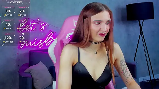 Snapshot of Alisha_Green chatting on 14, 6, 2026 Alisha Green online show from 14, 6, 2026