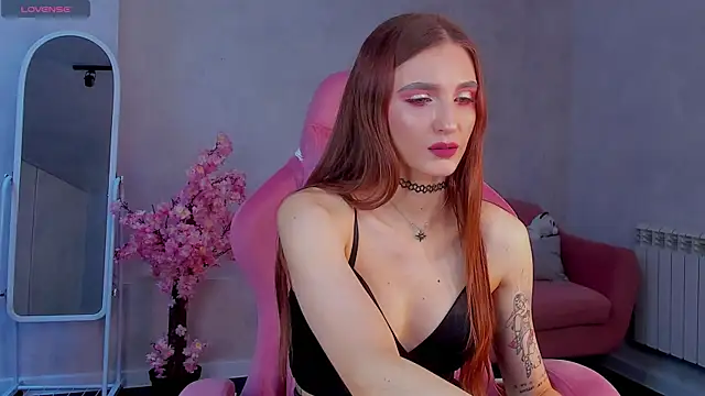 Snapshot of Alisha_Green chatting on 14, 7, 2026 Alisha Green online show from 14, 7, 2026