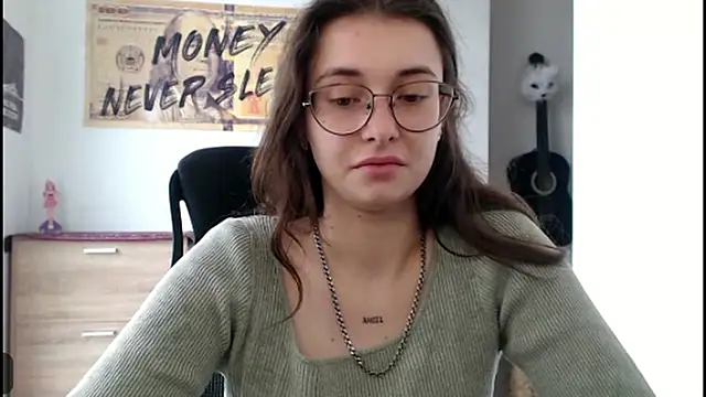 Snapshot of HotAnna2004 chatting on 18, 10, 2025 HotAnna2004 online show from 18, 10, 2025