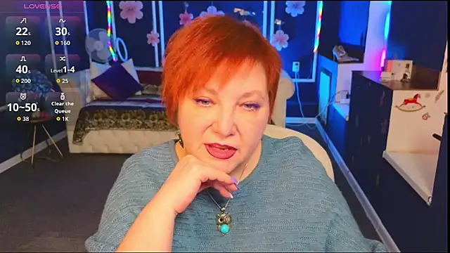 Kira Kenett online show from 2, 2, 2026