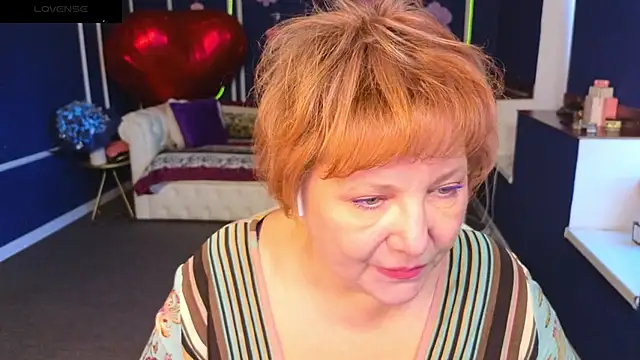 Kira Kenett online show from 31, 5, 2026