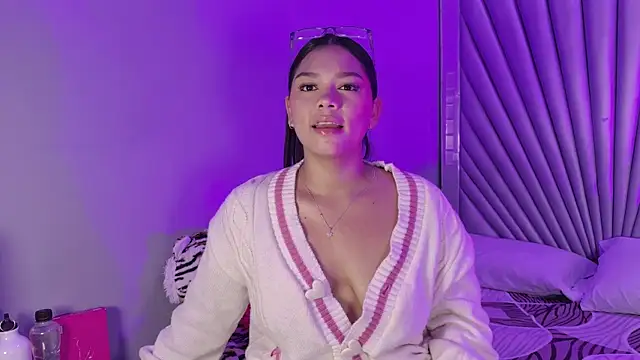 HatsaJones online show from 9, 4, 2026