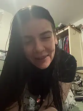 valentinalamont online show from 5, 1, 2026