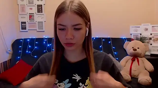 Snapshot of aSingleOne chatting on 12, 2, 2026 aSingleOne online show from 12, 2, 2026