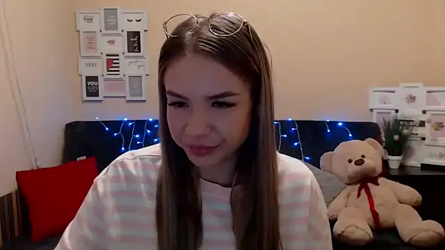 Snapshot of aSingleOne chatting on 27, 2, 2026 aSingleOne online show from 27, 2, 2026