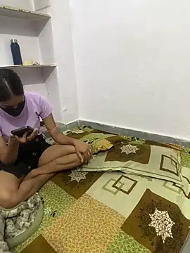 Sex Queen aaraya online show from 10, 3, 2026