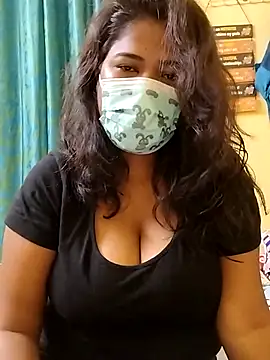 Snapshot of HAANNIAA chatting on 13, 9, 2025 HAANNIAA online show from 13, 9, 2025