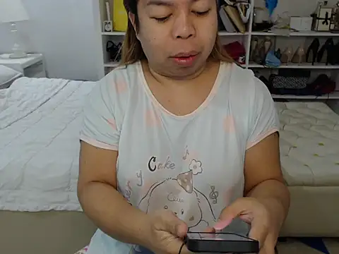 Snapshot of queengreatdivats01 chatting on 16, 4, 2026 queengreatdivats01 online show from 16, 4, 2026