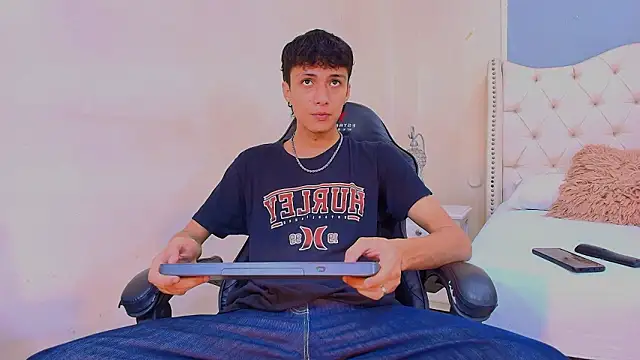 Lean Portman online show from 26, 3, 2026