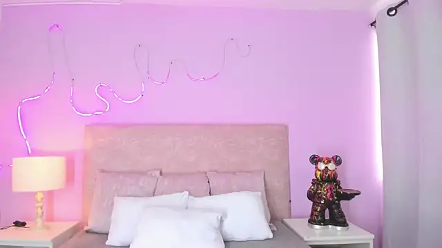 EmaRae1499 online show from 10, 11, 2025