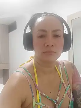 Snapshot of Anilina1212 chatting on 28, 10, 2025 Anilina1212 online show from 28, 10, 2025