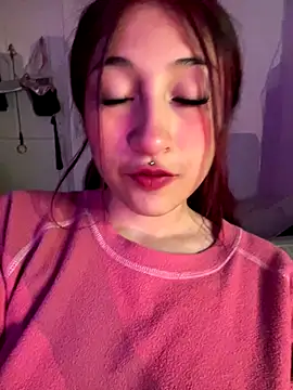 Snapshot of liin_rose chatting on 19, 10, 2025 liin rose online show from 19, 10, 2025