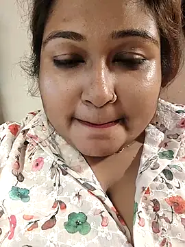 Snapshot of hotbhabhi011 chatting on 1, 10, 2025 hotbhabhi011 online show from 1, 10, 2025