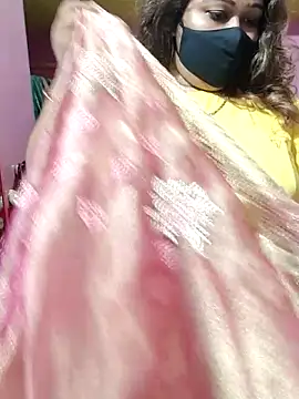 Snapshot of hotbhabhi011 chatting on 14, 10, 2025 hotbhabhi011 online show from 14, 10, 2025