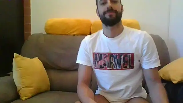 Amicisegreti online show from 7, 11, 2025