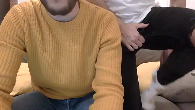 Amicisegreti online show from 11, 1, 2026