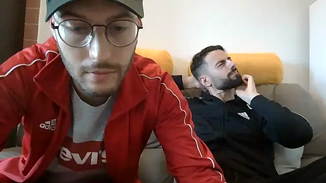 Amicisegreti online show from 18, 3, 2026