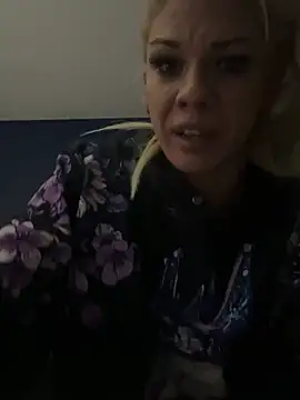 Snapshot of DesireableBlonde chatting on 14, 5, 2026 DesireableBlonde online show from 14, 5, 2026