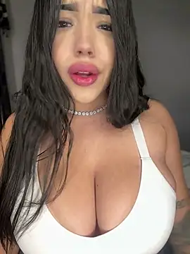 Snapshot of SofiaWildee chatting on 16, 4, 2026 SofiaWildee online show from 16, 4, 2026