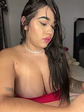 Snapshot of SofiaWildee chatting on 16, 5, 2026 SofiaWildee online show from 16, 5, 2026