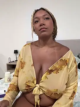 x deluLuz x online show from 18, 9, 2025