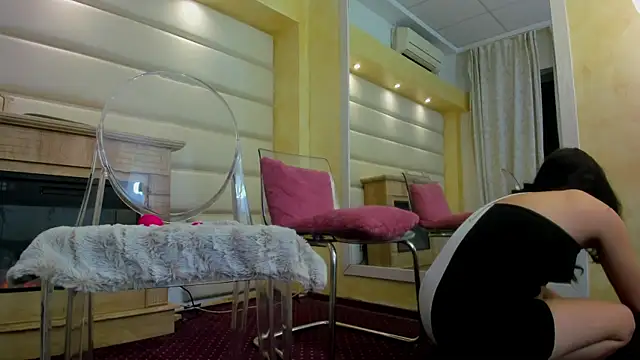 Jelly Bee online show from 24, 10, 2025