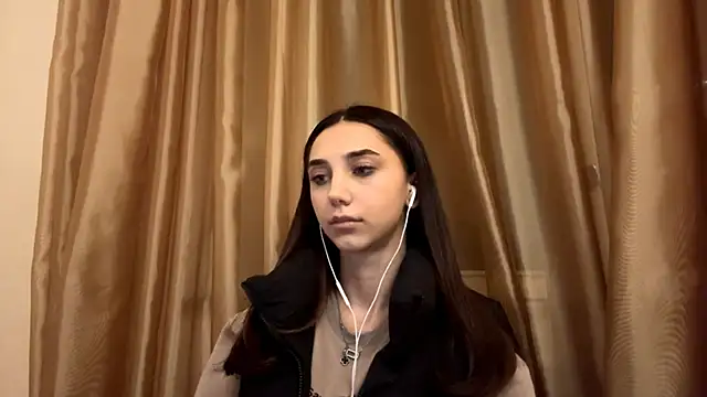 Snapshot of LinaMour chatting on 30, 9, 2025 LinaMour online show from 30, 9, 2025