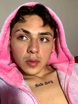 Vittorio 19 online show from 12, 9, 2025