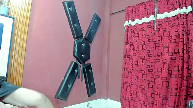 JisooLuv online show from 5, 12, 2025