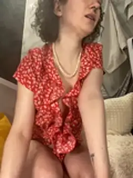 Kitty Kisss online show from 5, 2, 2026