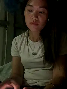 tuyetnhi-00 online show from 24, 10, 2025