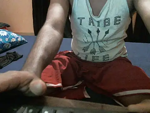 Snapshot of indianbighard21 chatting on 15, 4, 2026 indianbighard21 online show from 15, 4, 2026