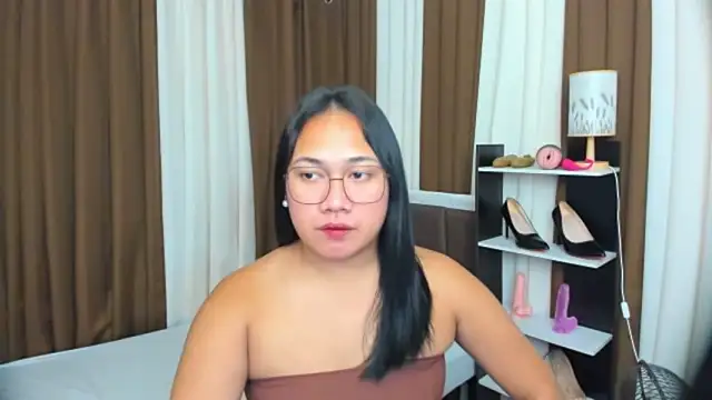 Snapshot of TsUncutKaren chatting on 26, 9, 2025 TsUncutKaren online show from 26, 9, 2025