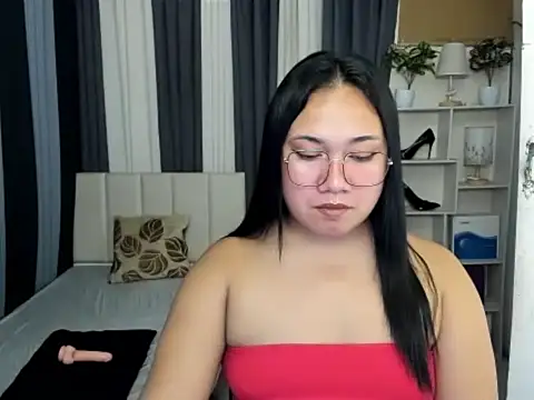 TsUncutKaren online show from 24, 2, 2026