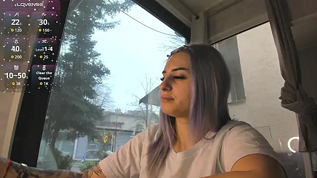 Ella Vee online show from 14, 2, 2026