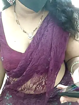 Snapshot of luci-queen chatting on 9, 6, 2026 luci-queen online show from 9, 6, 2026