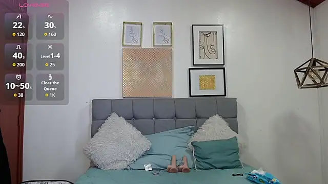  naomi s online show from 2, 12, 2025